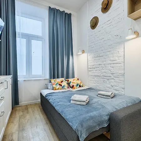 Delux 11 - Łódź