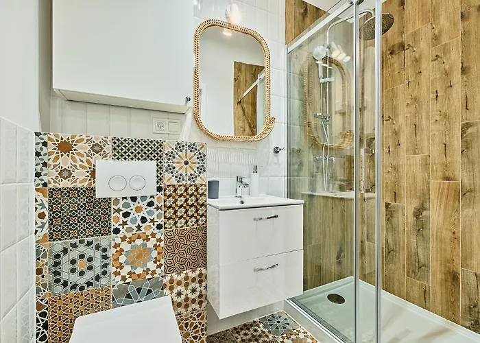 Delux 11 - * Łódź