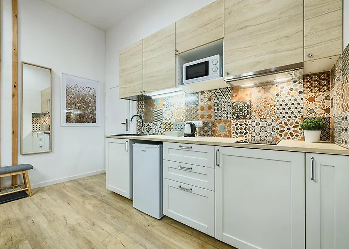 Delux 11 - * Łódź