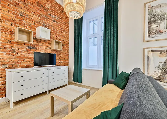 Delux 11 - * Łódź